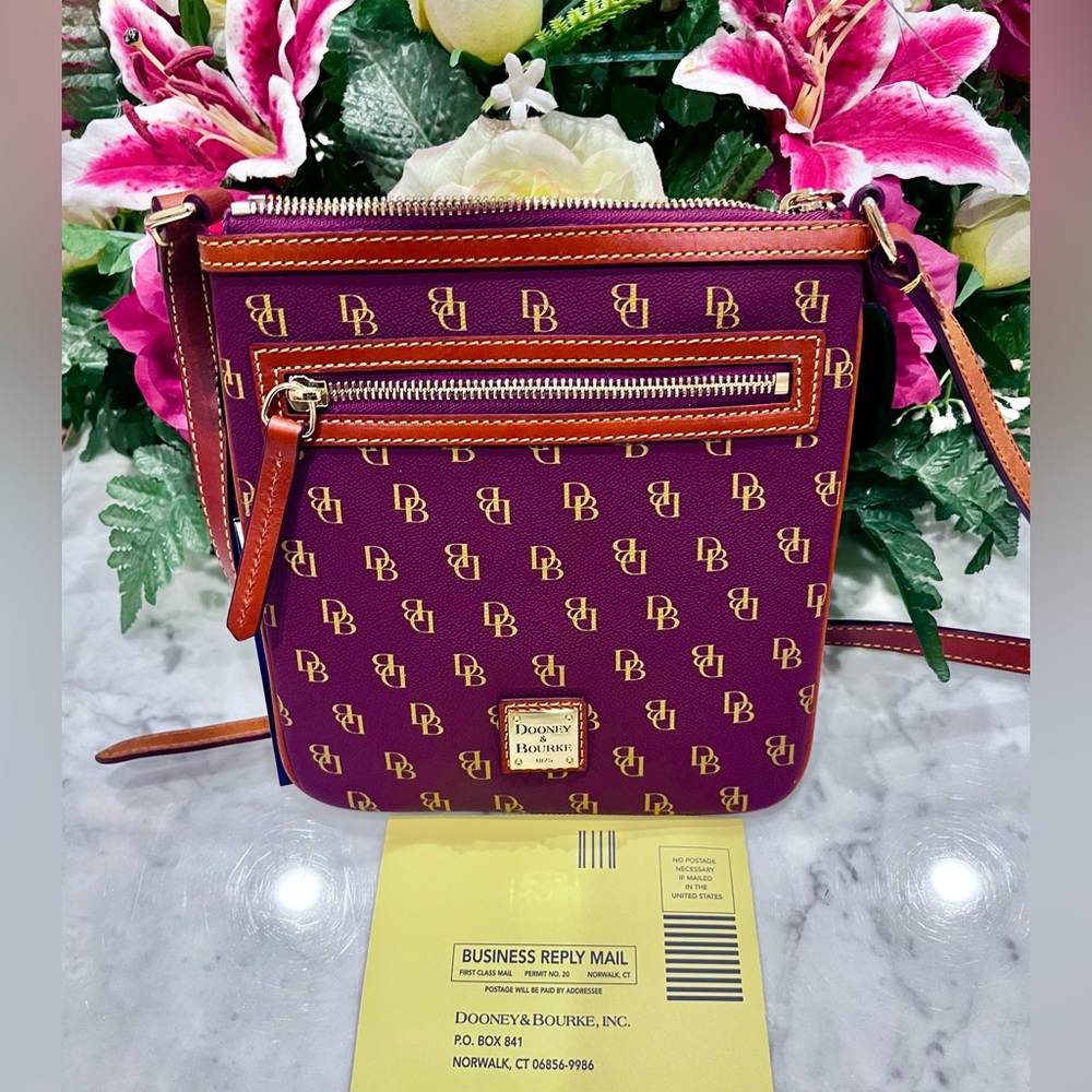 DOONEY AND BOURKE Gretta Small crossbody